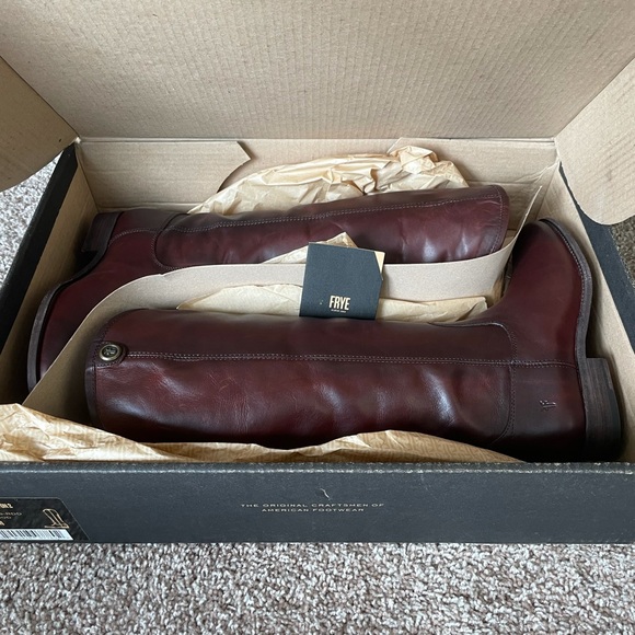 NWOT Frye Melissa Button 2! New, still in box. - Picture 5 of 5